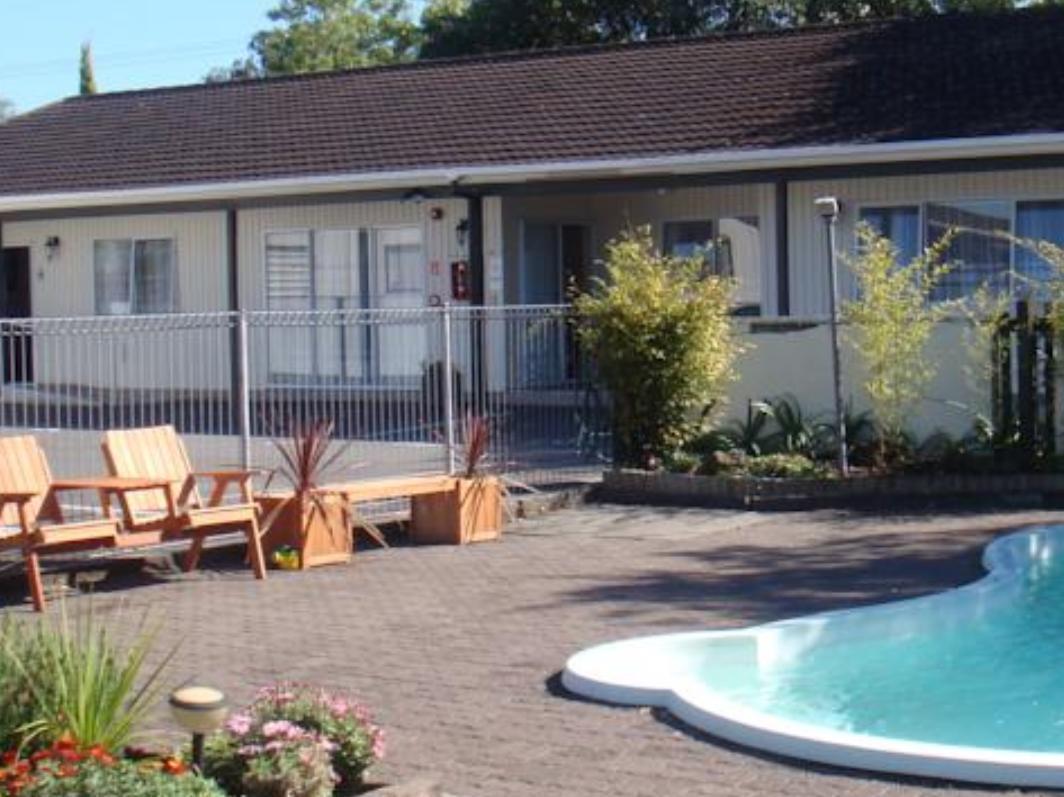 Acorn Estate Motel 마스터톤 외부 사진